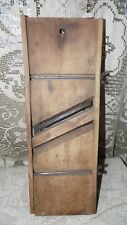PRIMITIVE VINTAGE WOOD/METAL