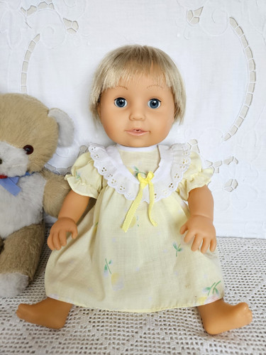 Tiny tears doll vinyl - 15",