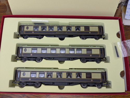 Orient express coaches - x,
