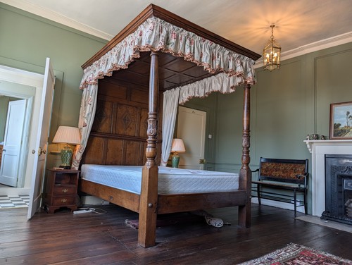 Antique carved oak jacobean - carved,