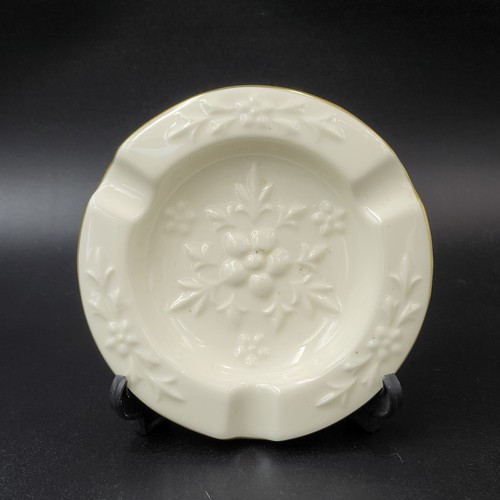 Aynsley camellia ashtray - "camellia",