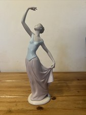 NAO by Lladro: The Dance is