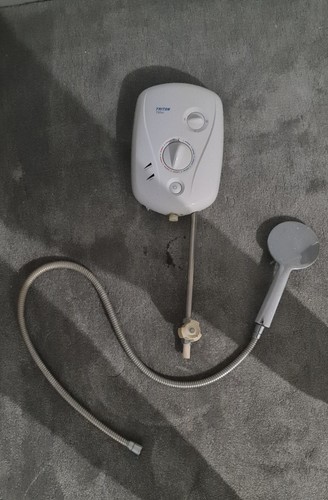 Triton t80xr electric shower - triton,