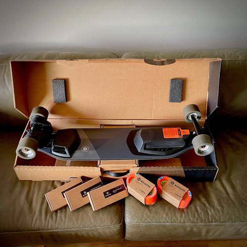 Boosted board dual - boosted, electric