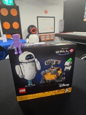 LEGO 43279  | Disney Pixar WALL-E and EVE - Display Model Kit for Adults - New!