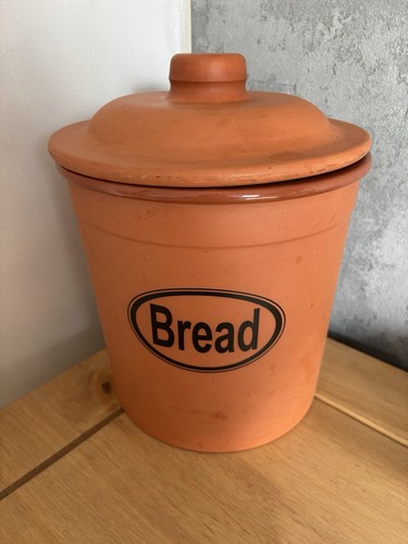 Farmhouse style terracotta - farmhouse,