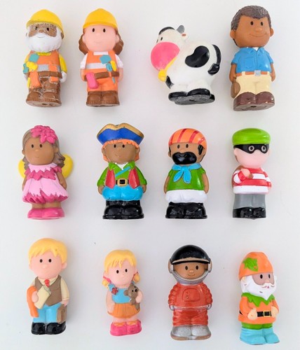 Elc happyland x12 figures - happyland,