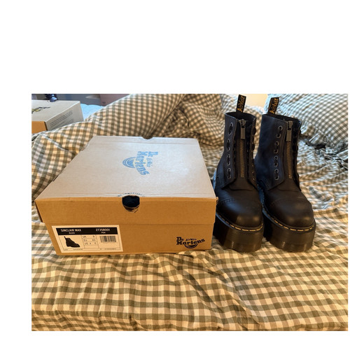 Martens black leather - dr.,