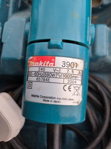 Makita 3901 biscuit joiner - biscuit,
