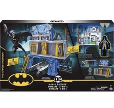 Batman 3-in-1 Batcave with 4"