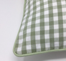 16" Laura Ashley Gingham Heath