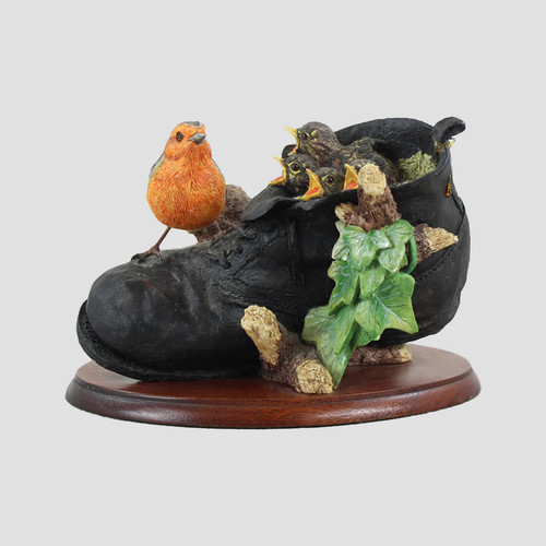 Robin with chicks boot - robin, in