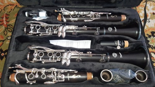 Clarinet sib a - &,