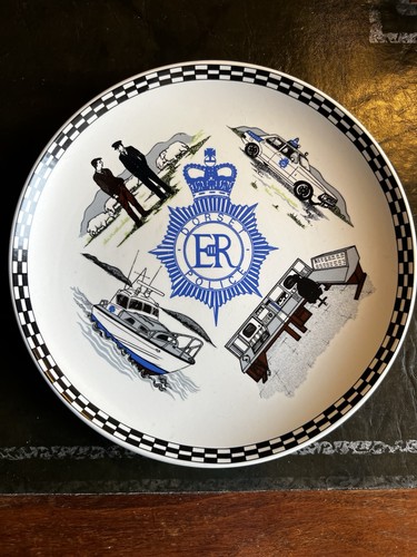 Poole pottery dorset police - poole,