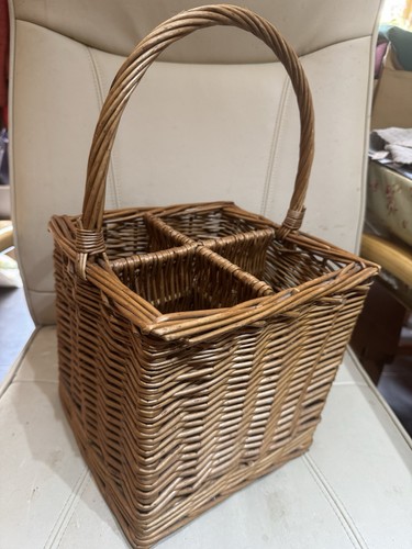Wicker bottle wine - wine, carrier