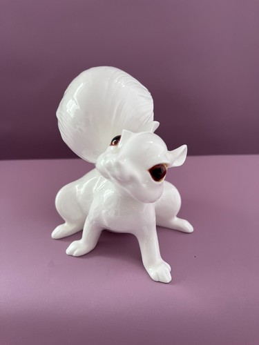 Vintage royal osborne white - vintage,