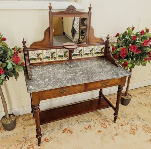 Victorian walnut tiled - walnut, back