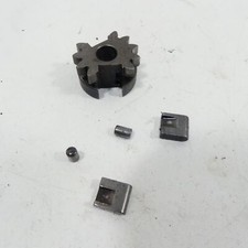 Suzuki GT 250 EZ:78 Gear Shift Segment Shift Actuation 38899