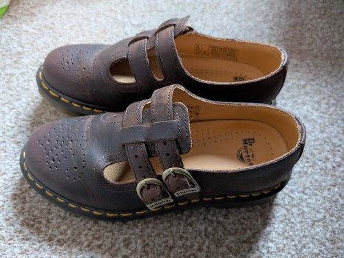 Martens brown mary janes - dr,