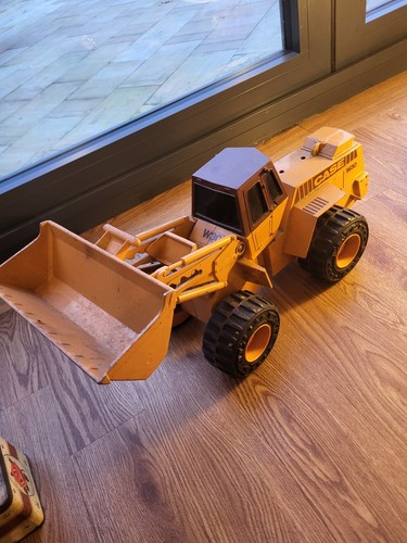 Ertl case w30 digger 1980s