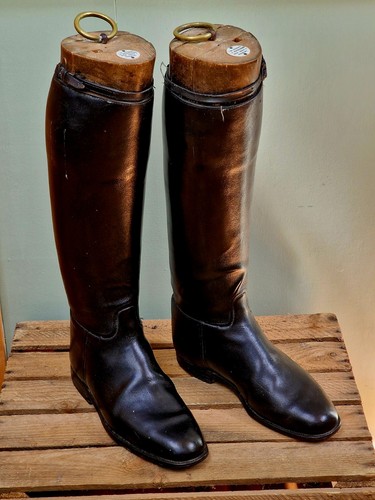 Antique bespoke leather - antique,