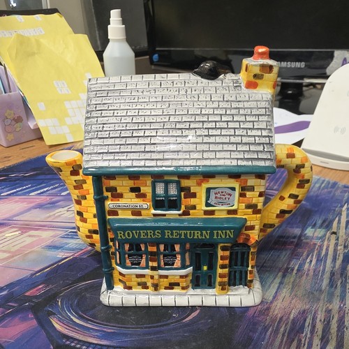 Rovers return inn teapot - rovers,