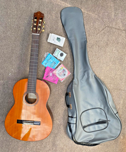 Yamaha cg100 acoustic - yamaha, guitar