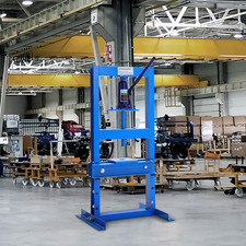 6 Ton Hydraulic Bench Workshop