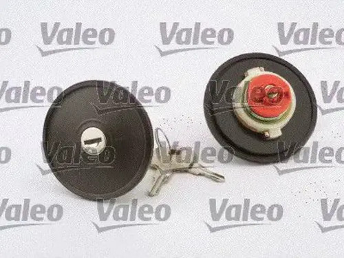 Fuel filler cap with key