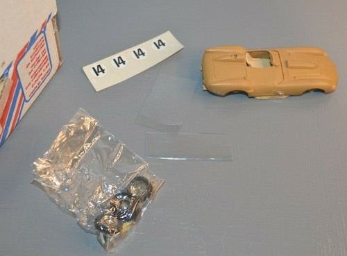 Resin kit model mount - resin, to