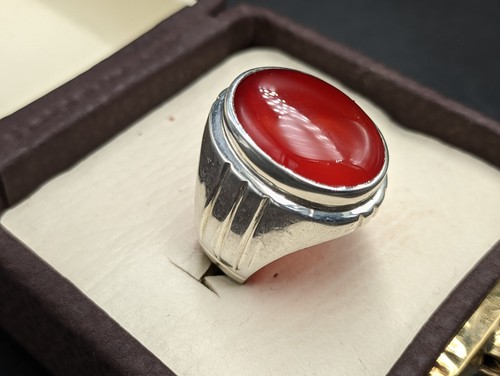 Red agate men ring - red,