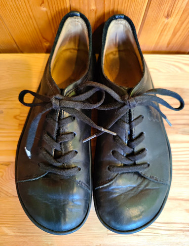 Vivobarefoot school shoes - , size