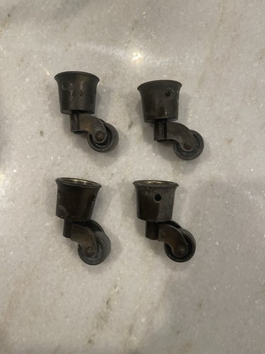 Antique 4pc brass wheel - 4pc,