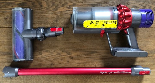 Dyson cyclone v10 total - cyclone, clean
