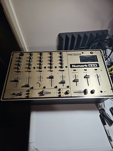 Numark dm1820x preamp mixer - numark,