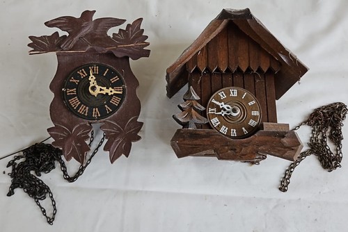 Two cuckoo clocks - two,