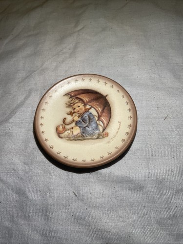 Goebel hummel small mini - hummel,