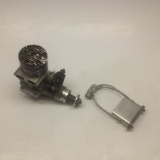 Vintage Black Streak MERCO 49 Dual Plug Glow Model Engine Perry Carburetor