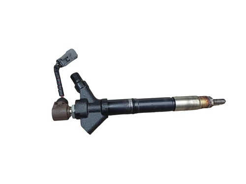 Lexus is220d fuel injector - fuel,