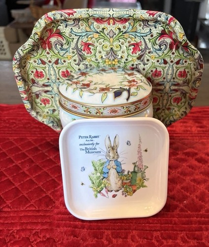 Lot 2vintage trays - of,