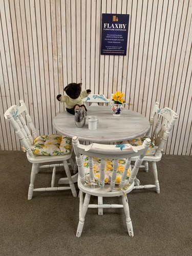 Shabby chic farmhouse - shabby,
