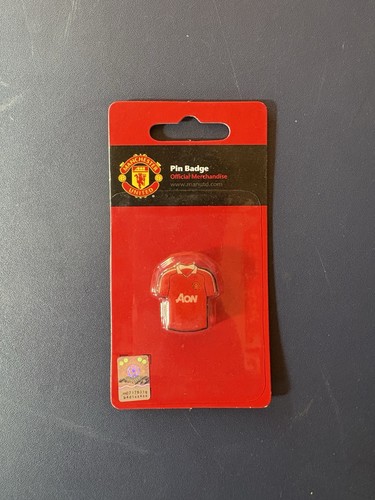 Manchester united pin badge - manchester,