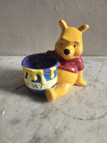 Disney winnie the pooh piglet - winnie,