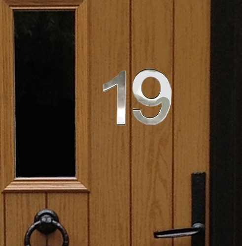 Stick house numbers no 19 - numbers,