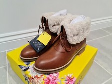 New in Box Joules Heybrook Tan