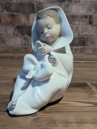 Nao lladro all - nao, up"