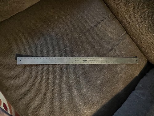 Vintage ford metric - ford,