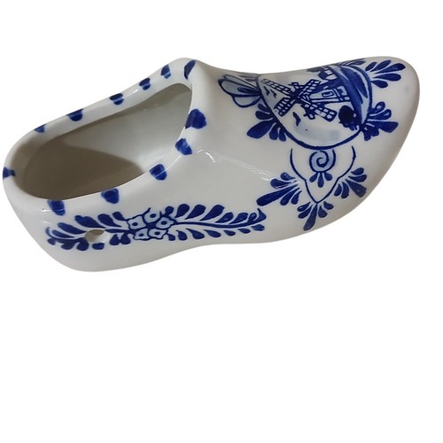 Delft blue hand - hand, painted