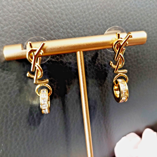 Auth yves saint - auth., ysl