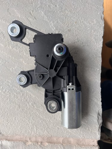 Audi rear window - q5, wiper